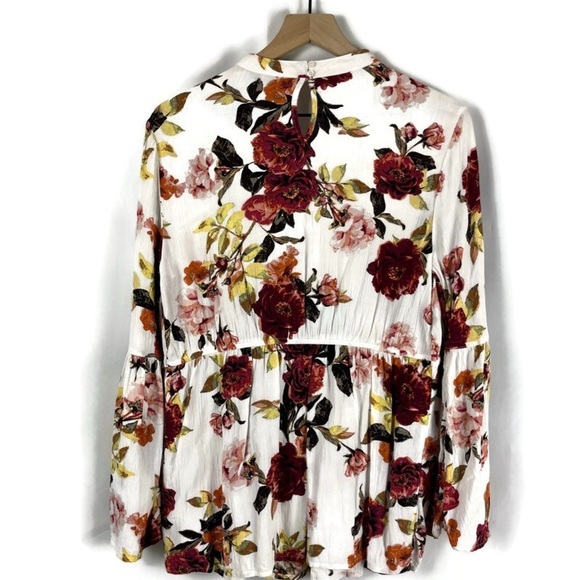 A.N.A Women's Floral Babydoll V-Neck Peasant Blouse Top White Burgundy Size M - Picture 2 of 9